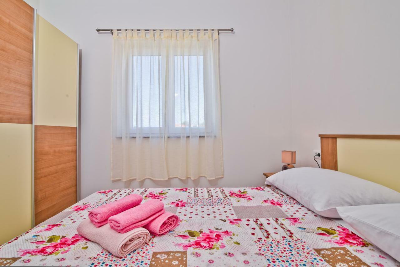 Apartments Mica 브르시 외부 사진