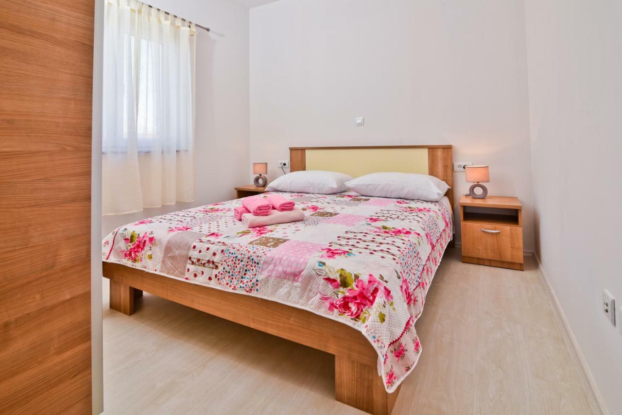 Apartments Mica 브르시 외부 사진