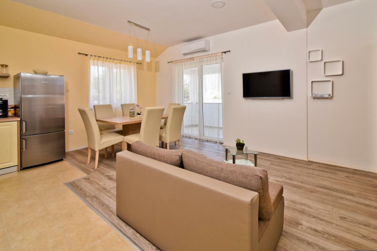 Apartments Mica 브르시 외부 사진