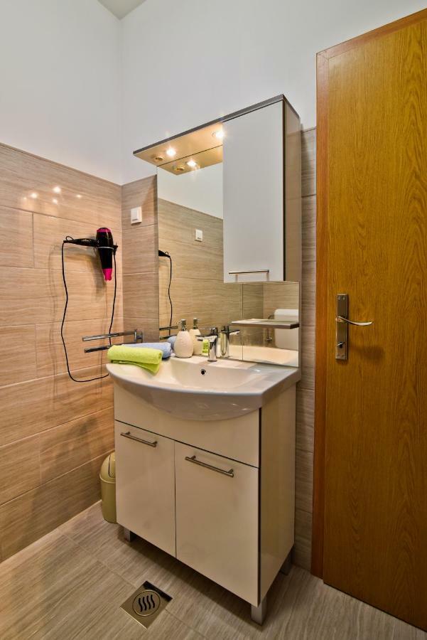 Apartments Mica 브르시 외부 사진