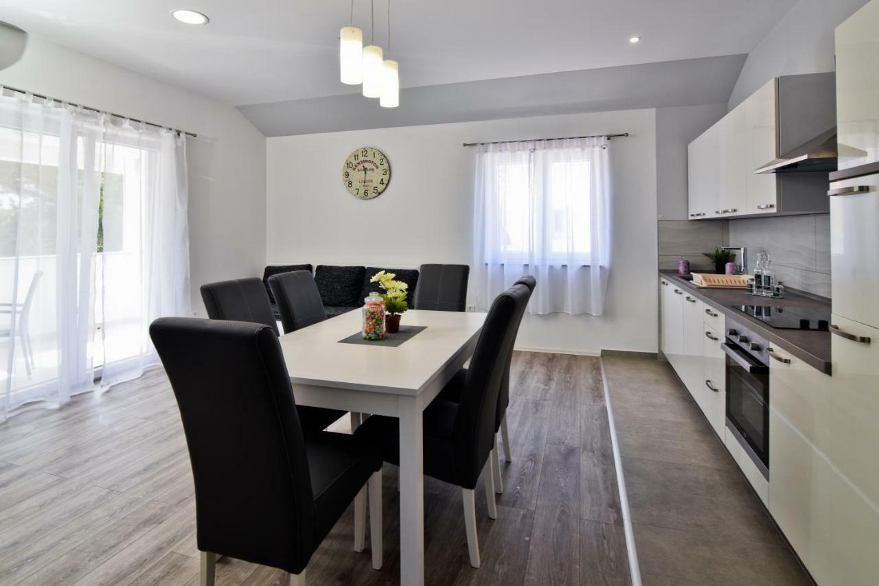 Apartments Mica 브르시 외부 사진