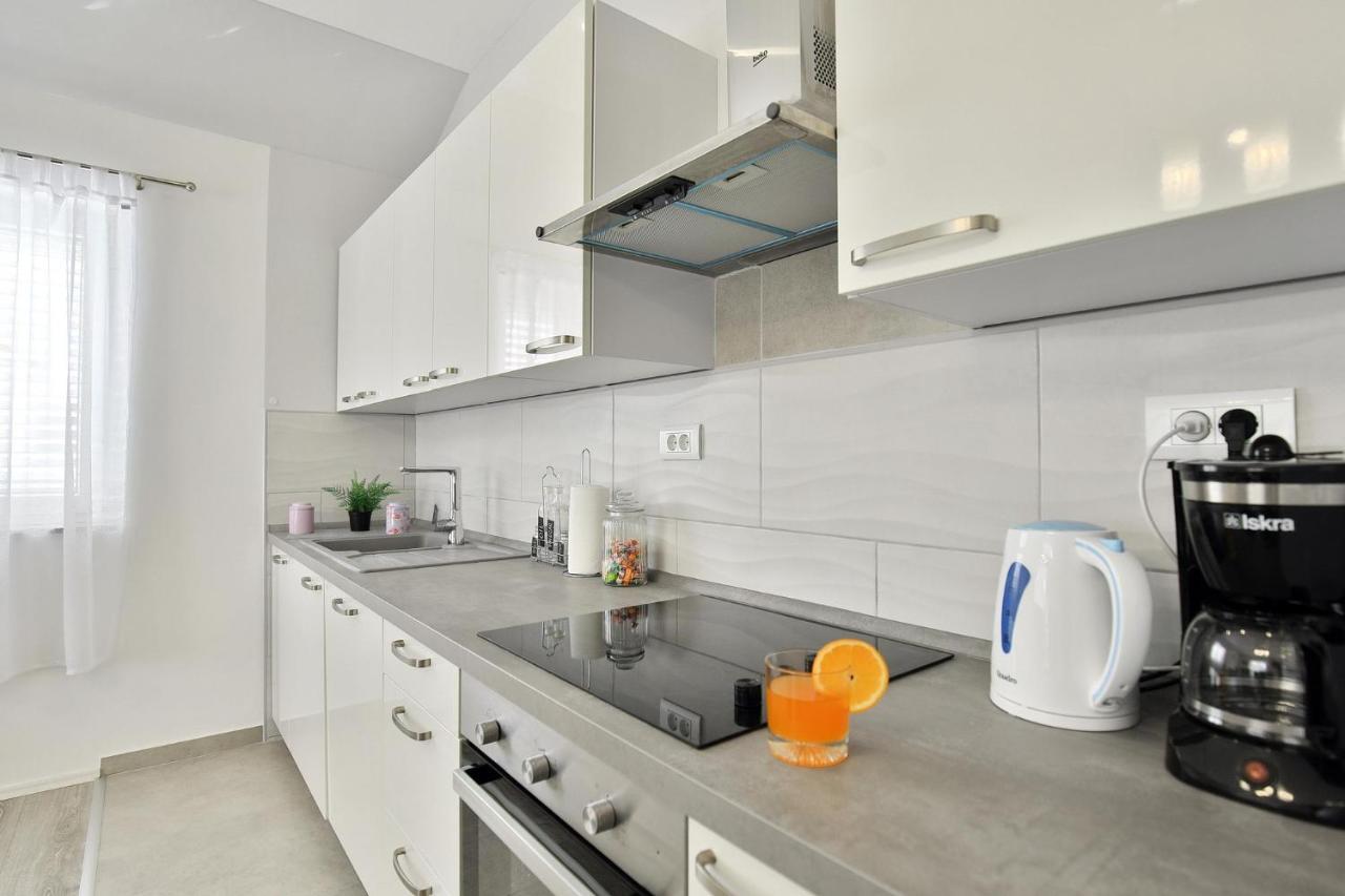 Apartments Mica 브르시 외부 사진